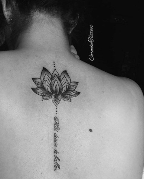 Tatuaje en la espalda Cornelio